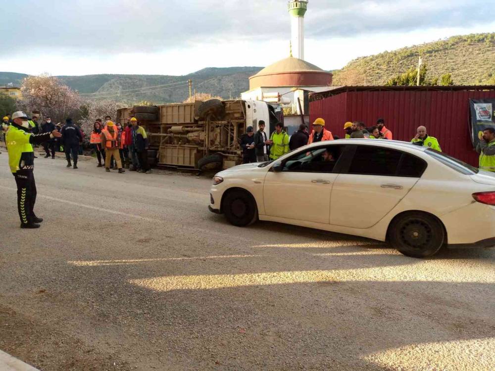 Akkuyu NGS servis aracı kaza yaptı: 15 yaralı
