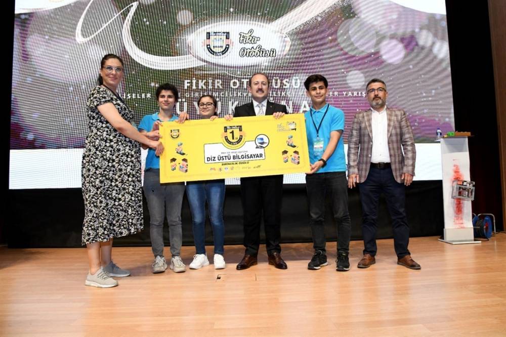 Fikir Otobüsü Liseler Arası Girişimcilik ve Yenilikçi İş Fikirleri Yarışmasında ödüller sahiplerini buldu
