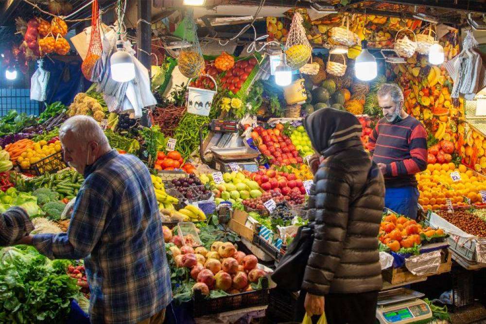 Bursa'da pazarlarda siyasilere mesaj