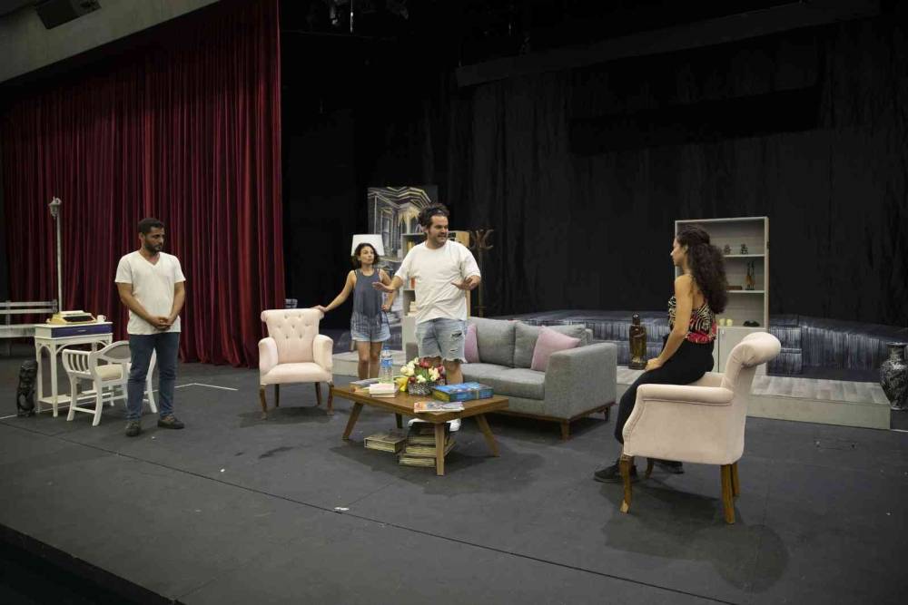 Mersin Şehir Tiyatrosu perdeyi Maltepe’de açacak