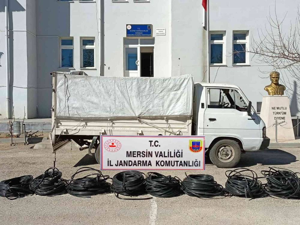 Mersin’de kablo hırsızlığı yapan 2 kişi tutuklandı
