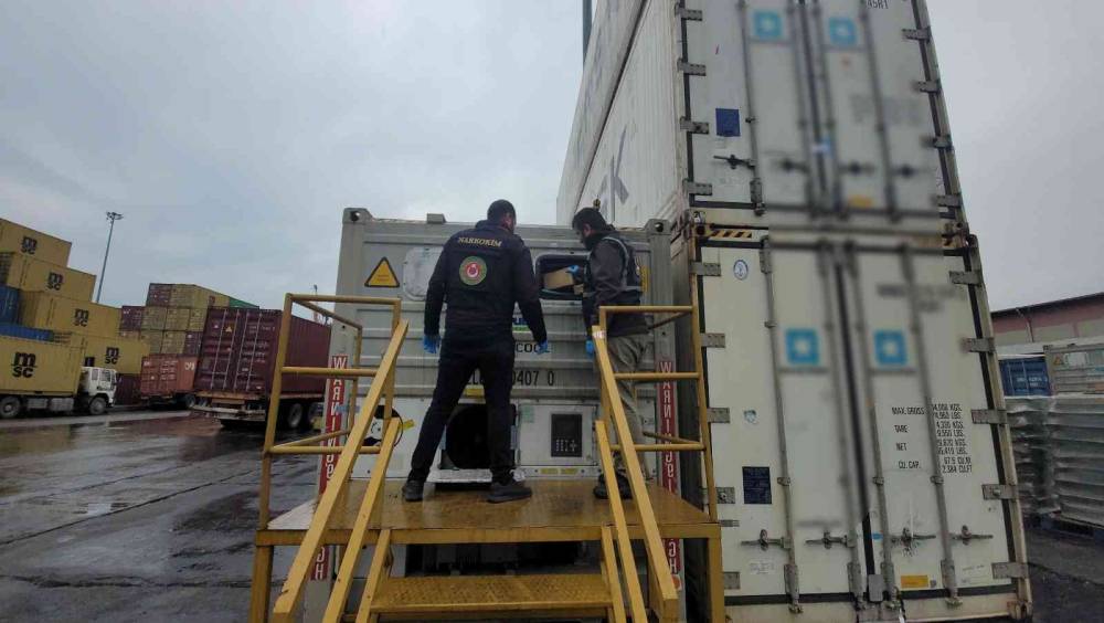 Mersin Limanı’nda 56 kilo kokain ele geçirildi
