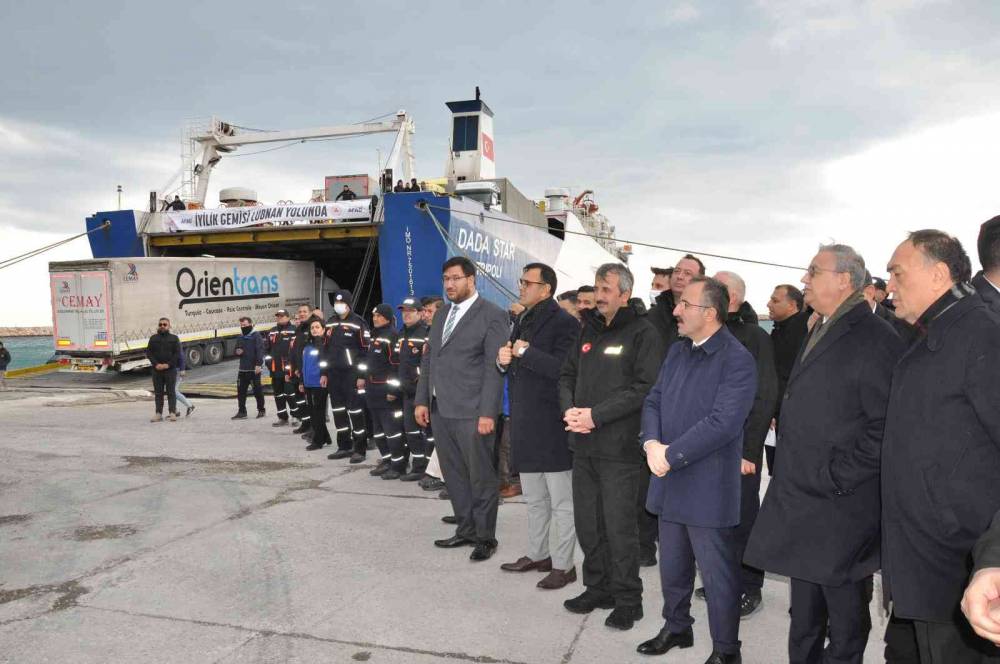 Türkiye’den Lübnan’a 524 ton insani yardım gönderildi
