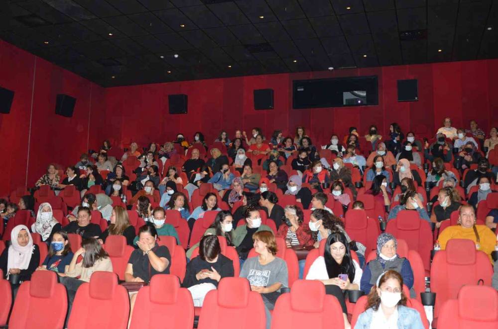 Mersin’de kadınlar sinema etkinliğinde buluştu
