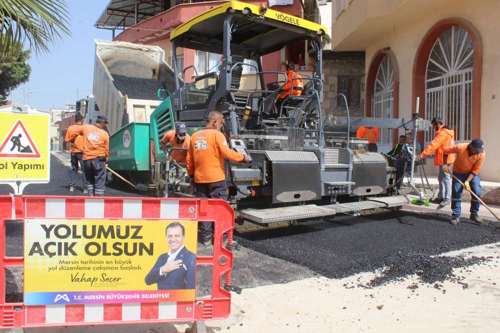 KAZANLI MAHALLESİ ATATÜRK CADDESİNDE SICAK ASFALT SERİMİ TAMAMLANDI