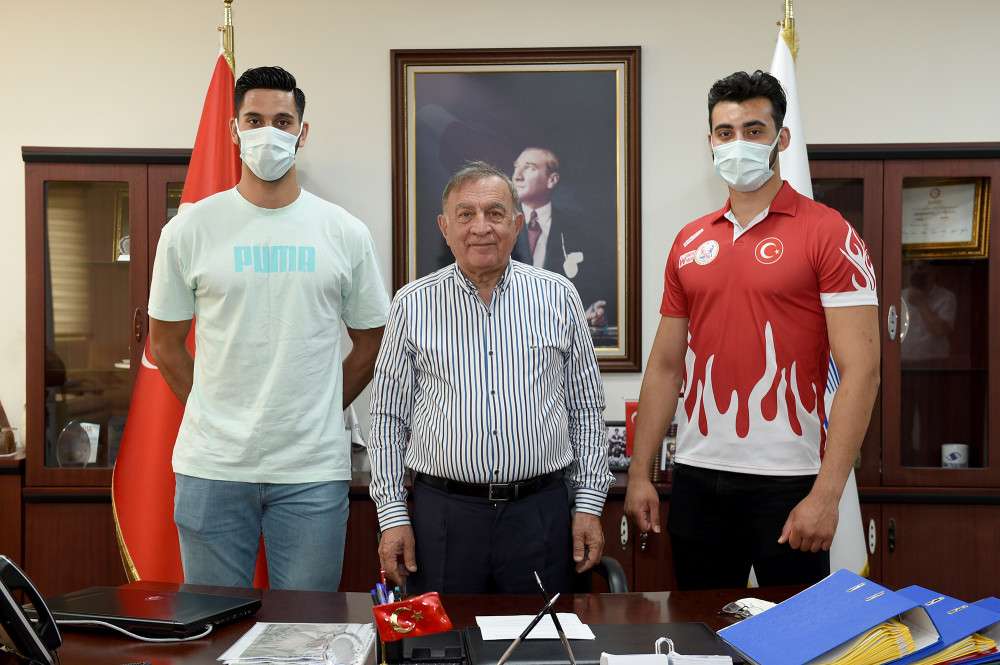 Dünya Şampiyonu Seyhan Belediyespor da