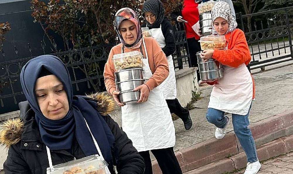 KOMEK ve ASEM'de Dayanışma ve Yardımlaşma Ruhu Ramazan Ayında Da Devam Ediyor