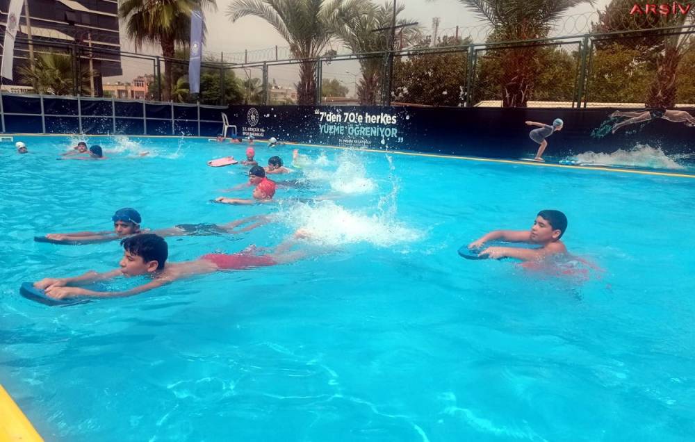 Akdeniz’de ücretsiz yüzme kursları başlıyor
