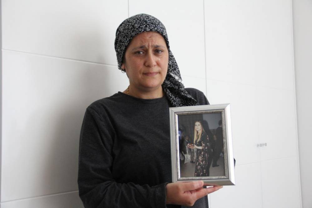 Sokak ortasında öldürülen genç kızın annesi adalet istiyor: "Pınar Gültekin gibi olmasın"
