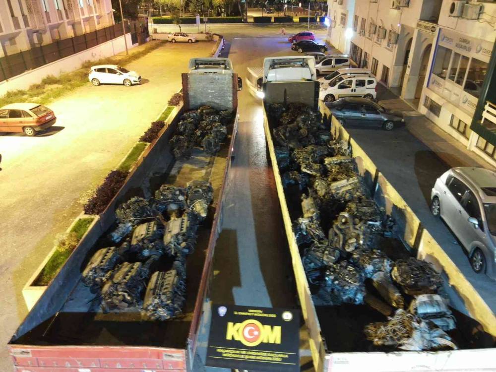 Mersin’de yasa dışı yollardan ülkeye sokulan 53 adet araç motoru ele geçirildi
