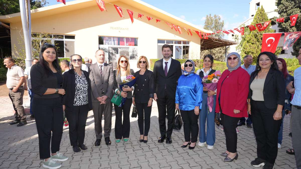 BAŞKAN  BOLTAÇ MUHTARLAR GÜNÜNDE MUHTARLARI YALNIZ BIRAKMADI