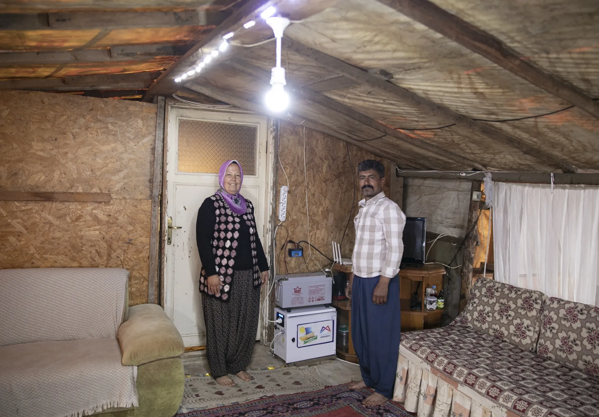 YÖRÜK ÇADIRLARI MERSİN BÜYÜKŞEHİR BELEDİYESİ SAYESİNDE AYDINLANIYOR