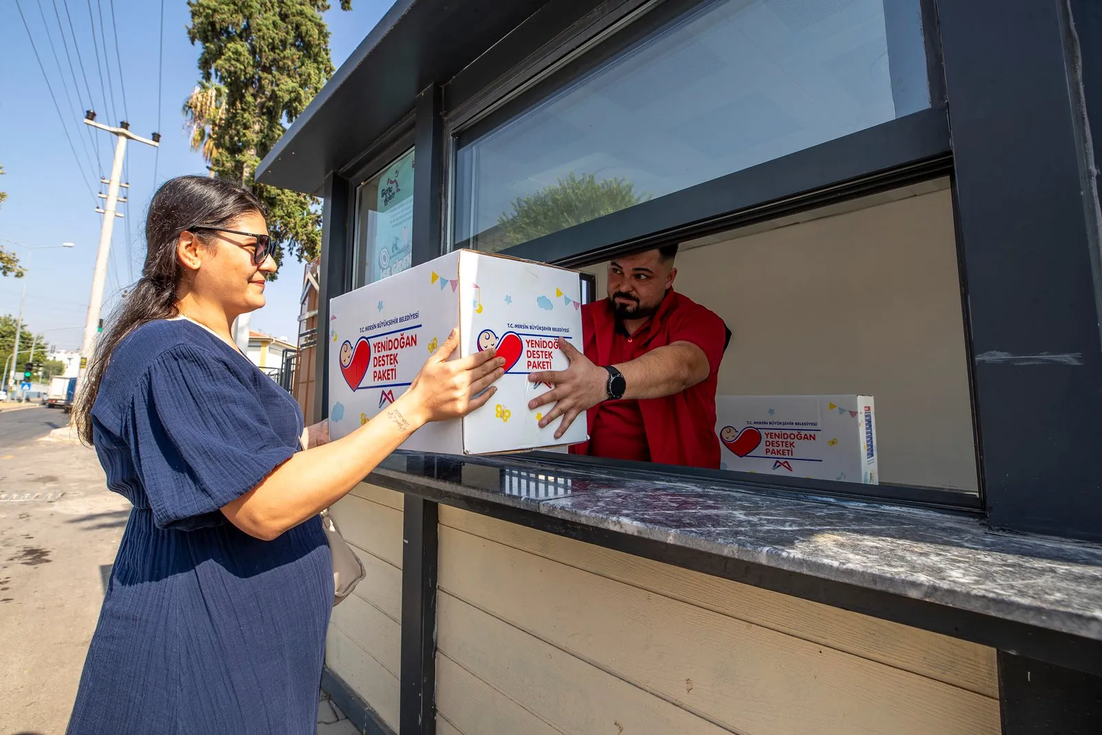 Mersin Büyükşehir Hoş Geldin Bebek Projesiyle 18 Bin Paketi Ailelere Ulaştırdı